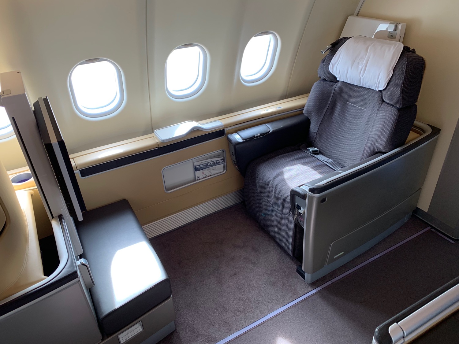 Review Lufthansa A First Class Frankfurt To San Francisco