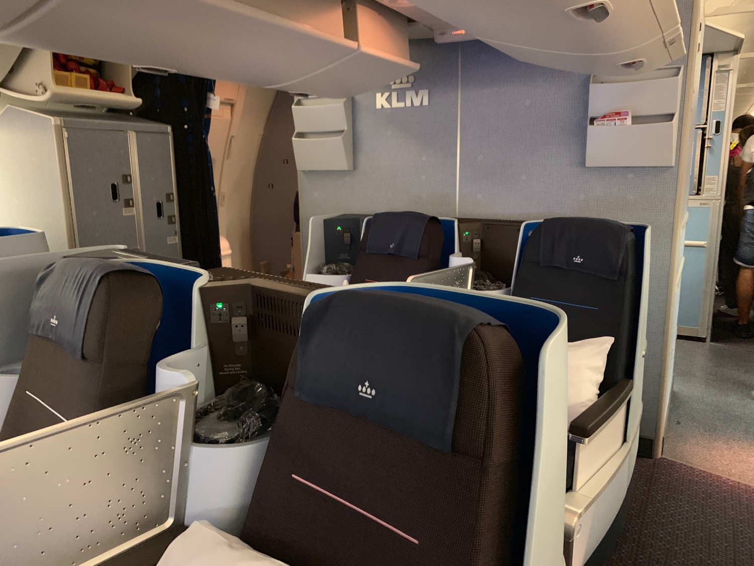 Review Klm Er Business Class Live And Let S Fly