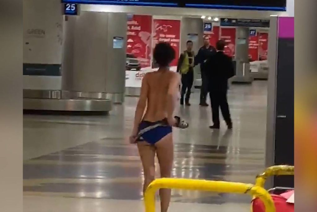 Naked Woman Roams Denver Airport Making Small Talk With Passengers