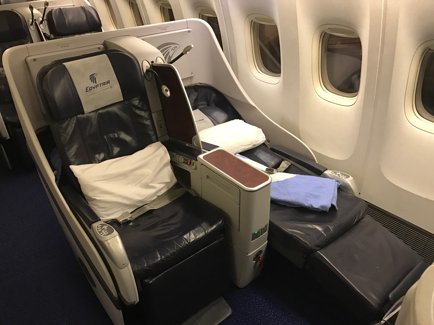 Egyptair 777-300 business class