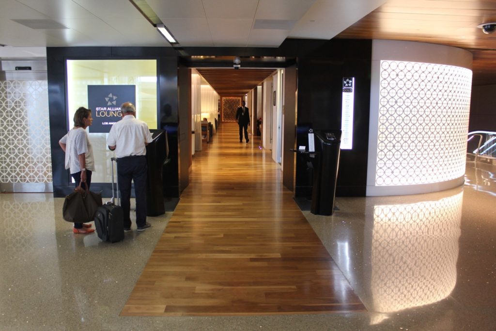 Review Star Alliance Lounge LAX Live and Let's Fly