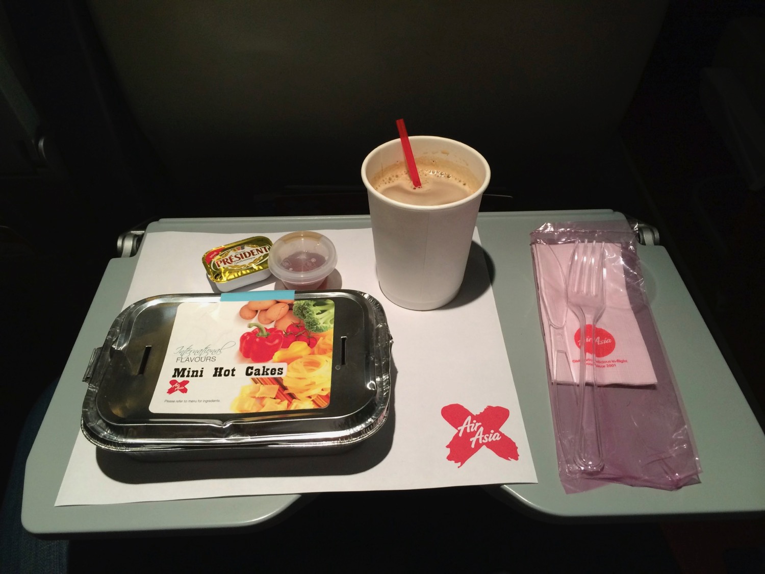 Review AirAsia X Economy Class from Taipei to Kuala Lumpur Live and