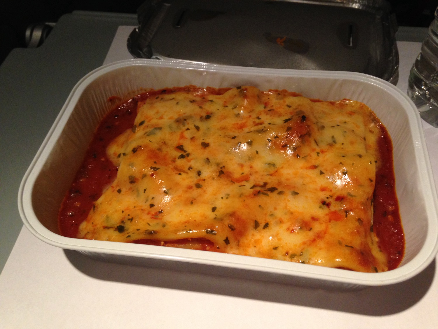 Review AirAsia X Economy Class from Taipei to Kuala Lumpur Live and