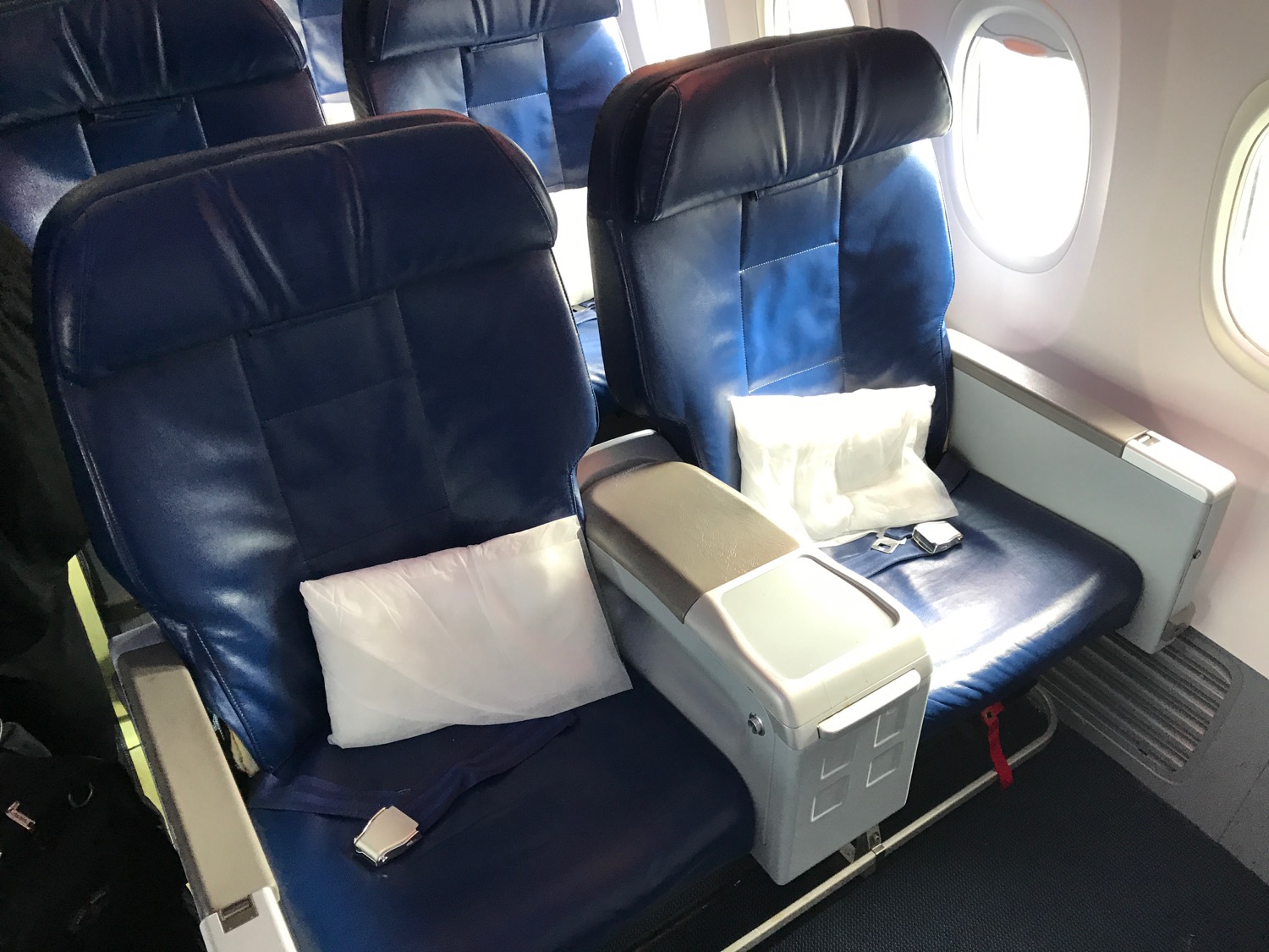 Is it worth upgrading to a Best seat on the Sun Country 737-800