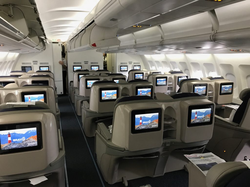 Review: Aerolineas Argentinas A340 Business Class Cancún to Buenos ...