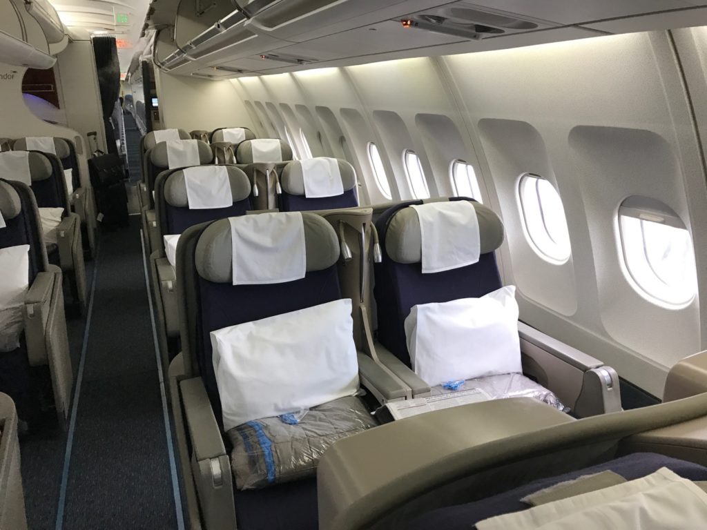 Review: Aerolineas Argentinas A340 Business Class Cancún to Buenos ...