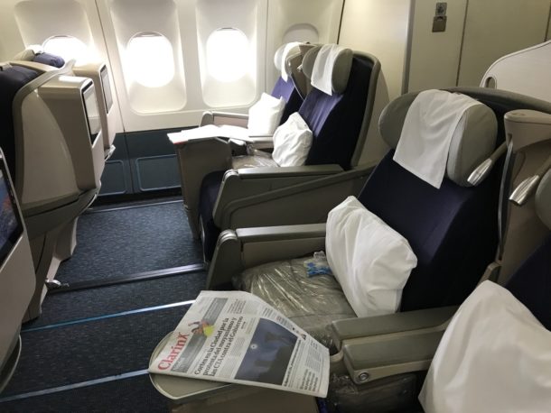 Review: Aerolineas Argentinas A340 Business Class Cancún to Buenos ...