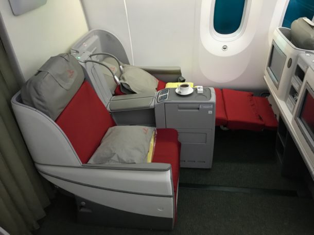 How Was It? 10 Hours in Ethiopian Airlines Business Class - Live and ...