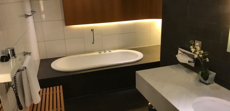 Lufthansa Frankfurt Business Lounge Review