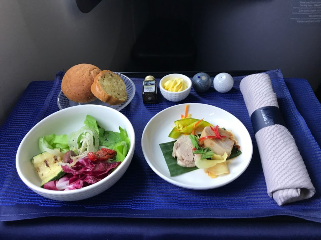 Review: United Airlines 787-9 Business Class Singapore to Los Angeles ...