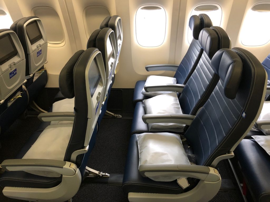 Review: United 777-300ER Economy Class Frankfurt to San Francisco ...