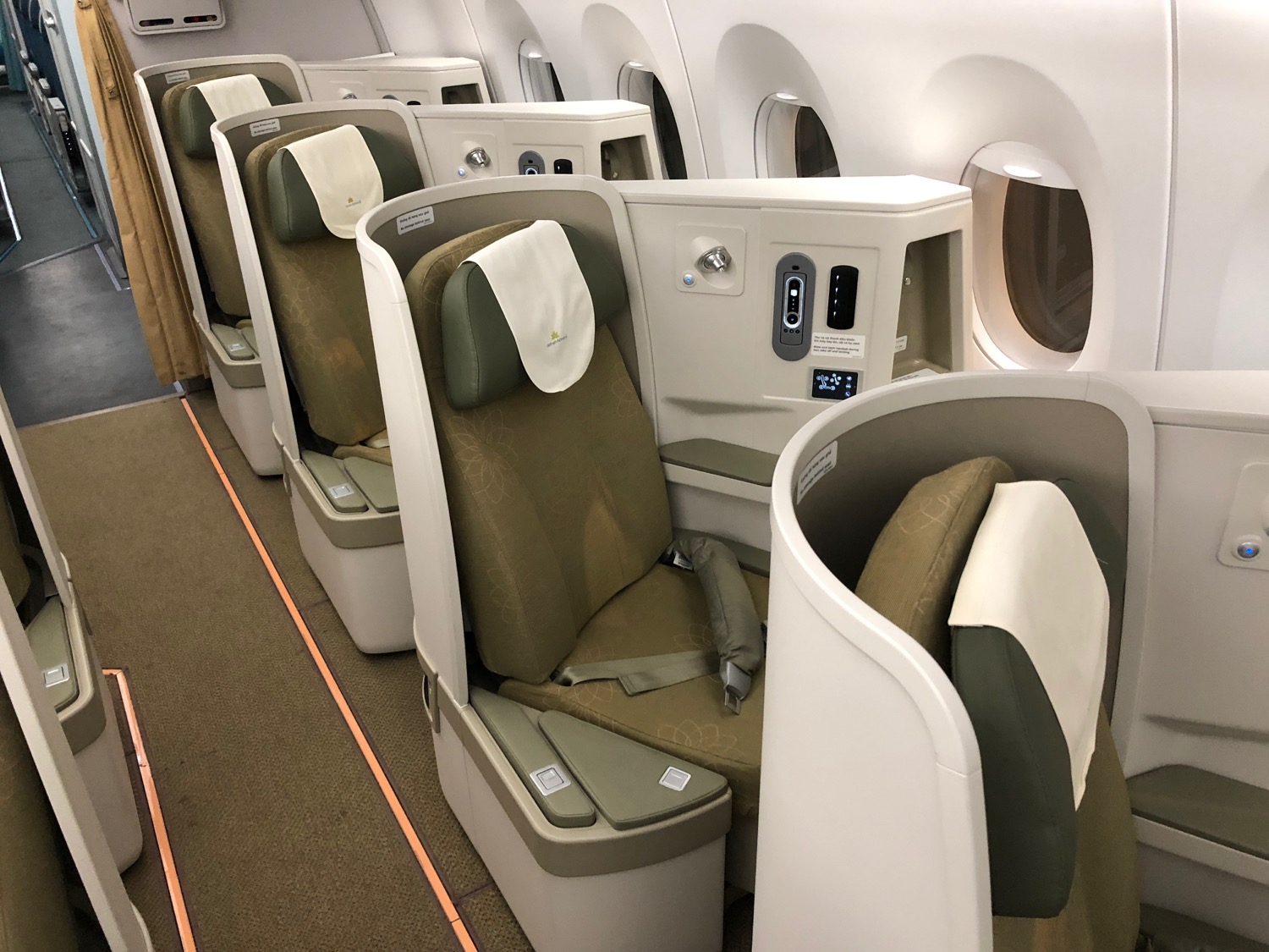 Review Vietnam Airlines A350 Business Class Ho Chi Minh City To Frankfurt Live And Let S Fly