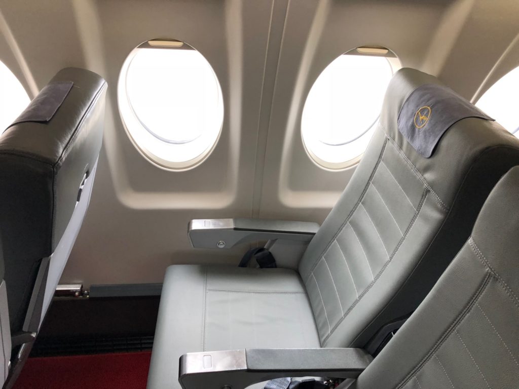 Review: Helvetic Airways Fokker 100 Business Class Munich to Zurich ...