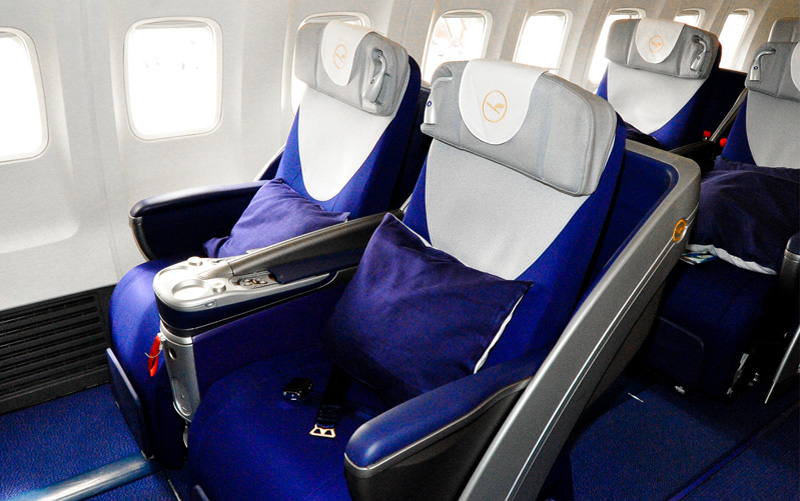 Lufthansa Returns Old Business Class Product on U.S. Route - Live and ...