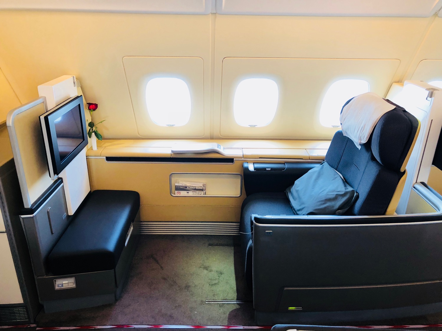 Review Lufthansa A380 First Class Los Angeles To Munich Live And Let S Fly