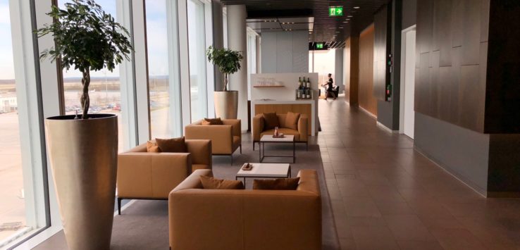Lufthansa First Class Lounge Munich Review