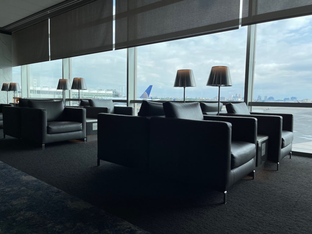 Review United Polaris Lounge Newark (EWR) Live and Let's Fly
