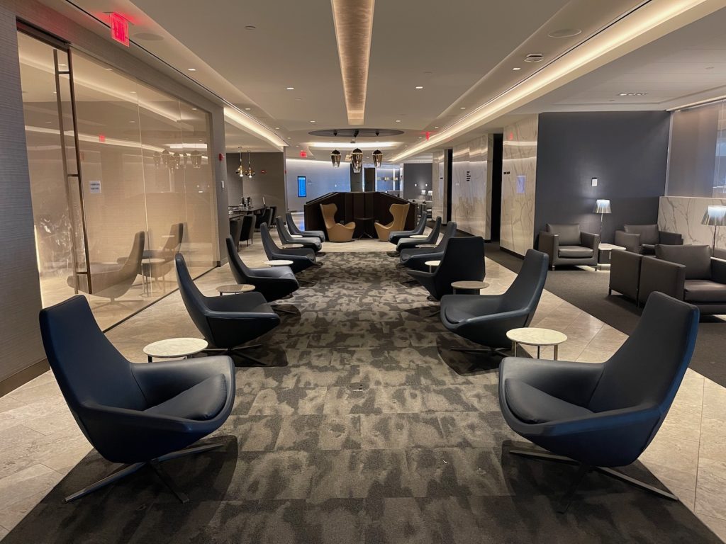 Review United Polaris Lounge Newark (EWR) Live and Let's Fly