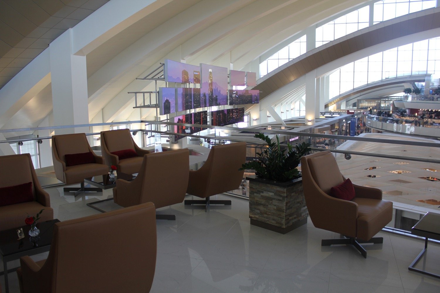 Review: Emirates Lounge Los Angeles (LAX) - Live and Let's Fly