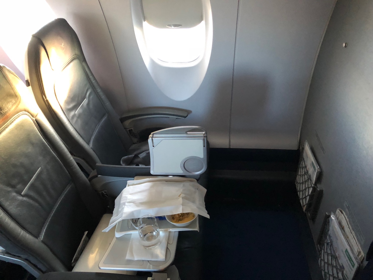 Review: Lufthansa CityLine CRJ-900 Business Class Milan to Frankfurt ...