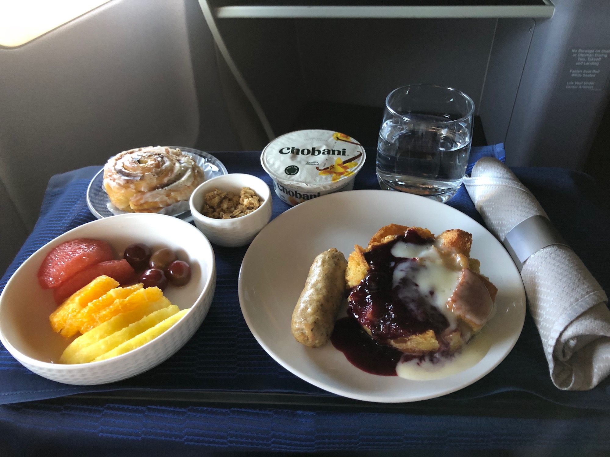 An Addictive, Delicious Breakfast in United Business Class Live and