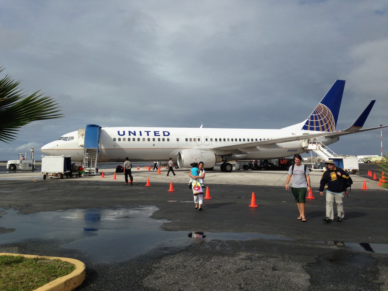 United Airlines Island Hopper