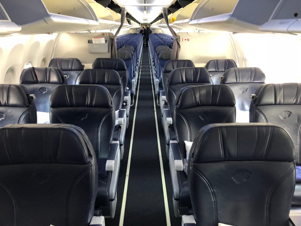 Aeromexico Business Class Impresses On Flight To Mexico City - Live and ...