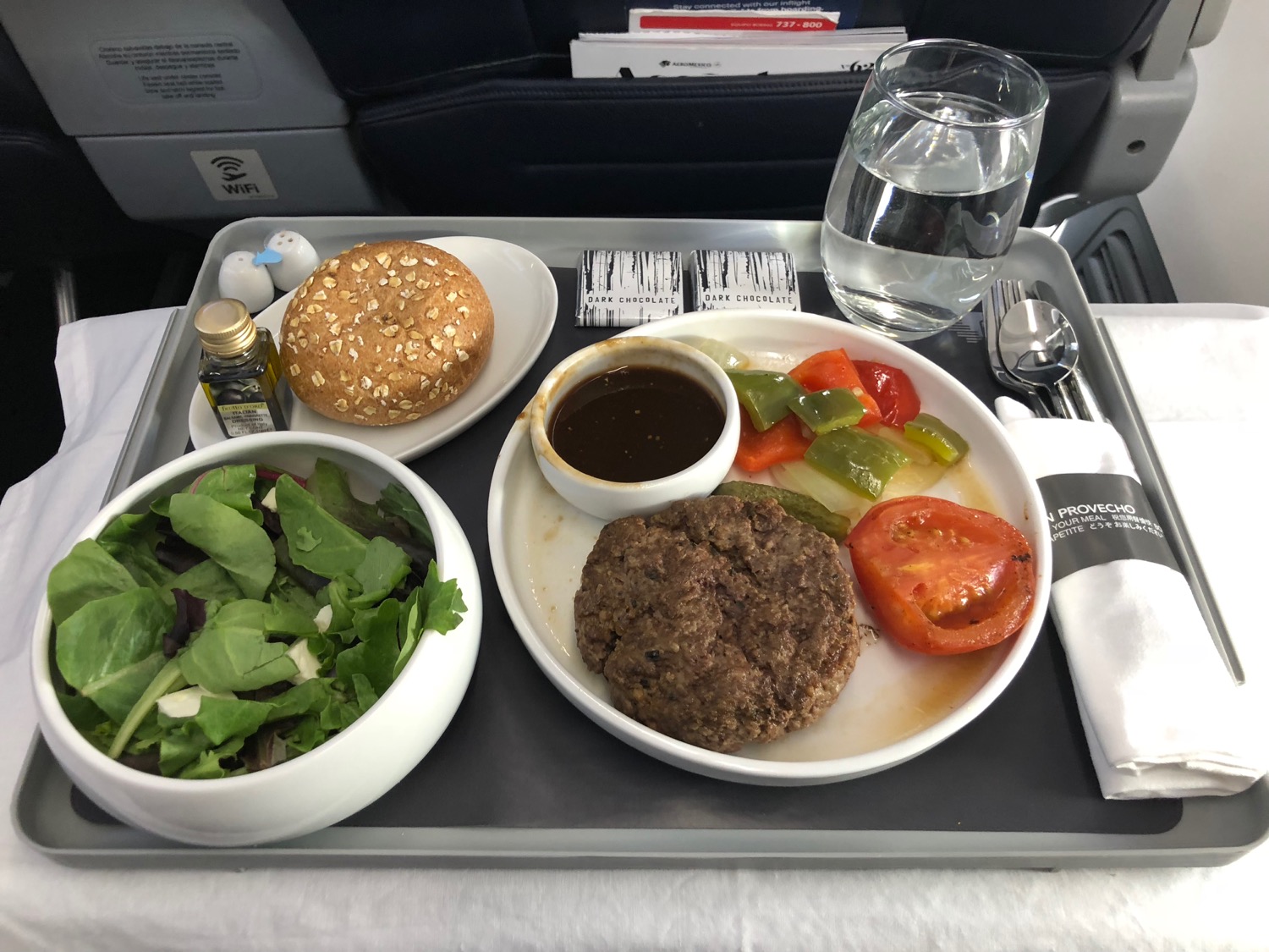 Aeromexico Business Class Impresses On Flight To Mexico City - Live and ...