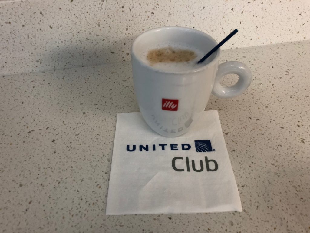 Review United Club Fort Lauderdale (FLL) Live and Let's Fly