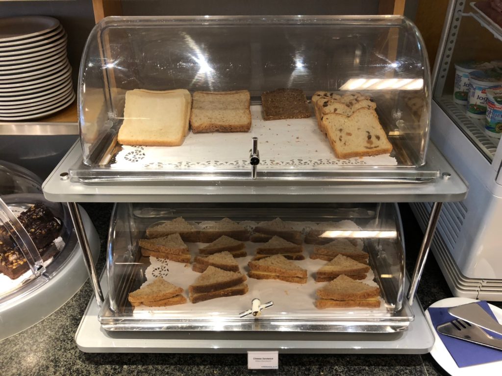 Review: Air France Lounge Frankfurt (FRA) - Live and Let's Fly