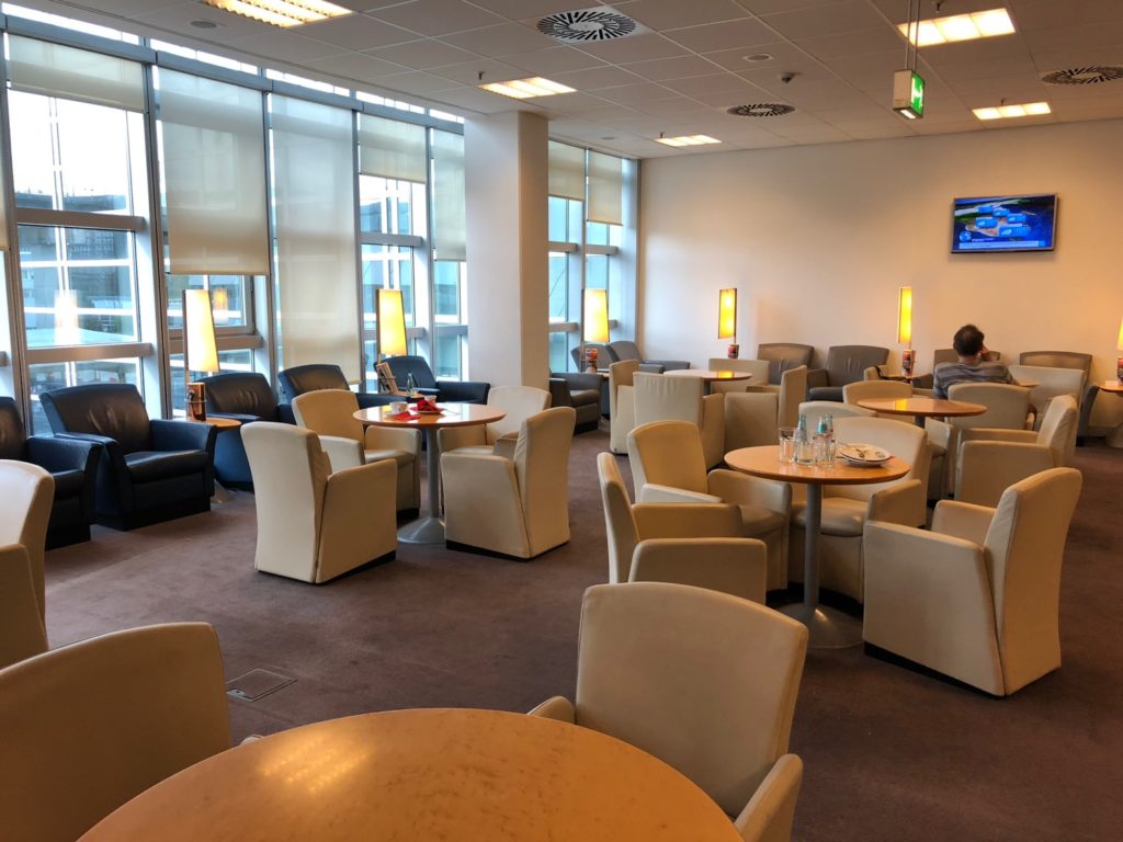 Review: Air France Lounge Frankfurt (FRA) - Live and Let's Fly