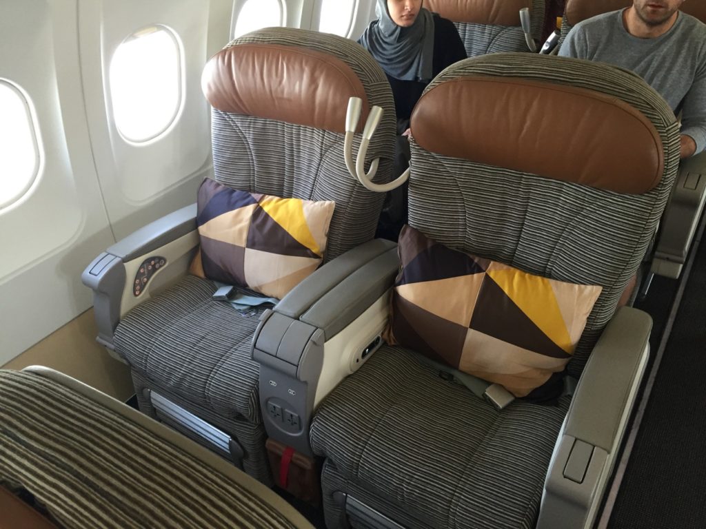 Review: Etihad Airways A319 Business Class Abu Dhabi to Bahrain - Live ...