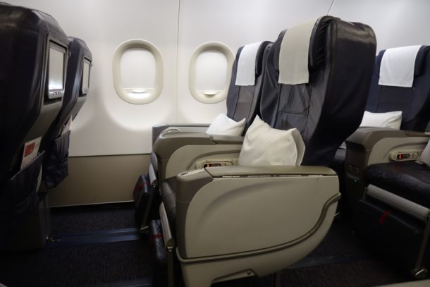 Review: Gulf Air A320 Business Class - Live and Let's Fly