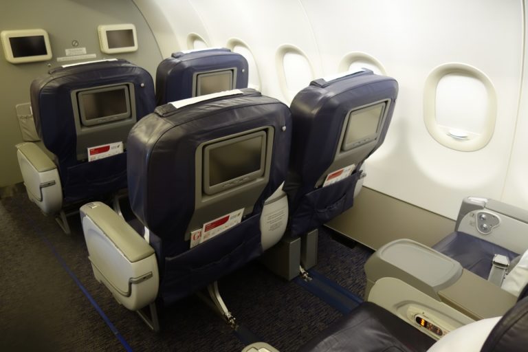 Review: Gulf Air A320 Business Class - Live and Let's Fly