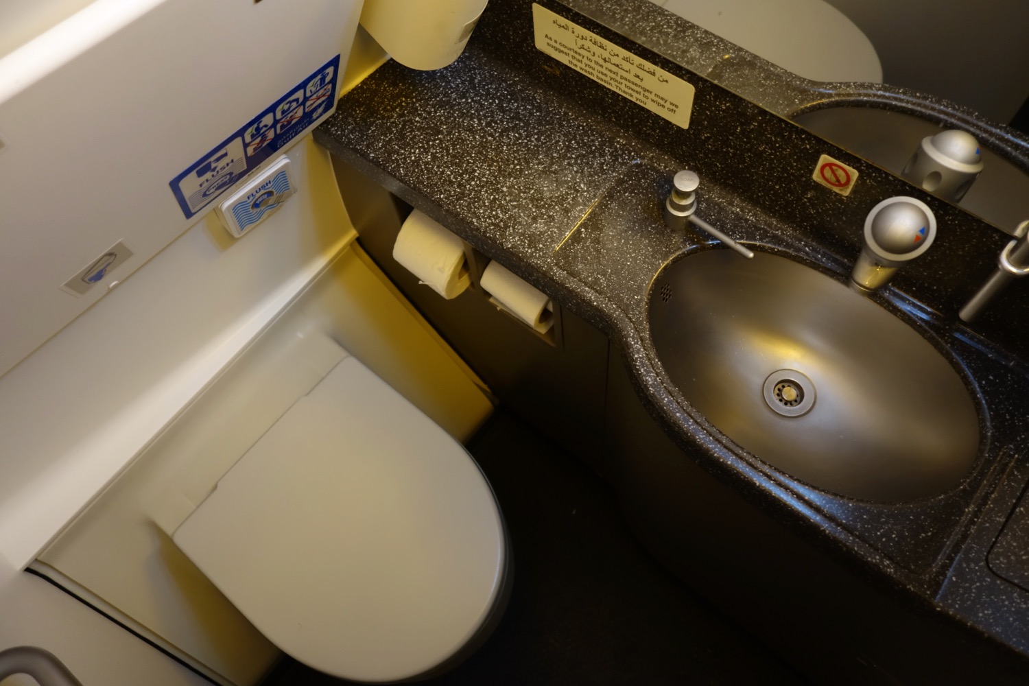 Review: Gulf Air A320 Business Class - Live and Let's Fly