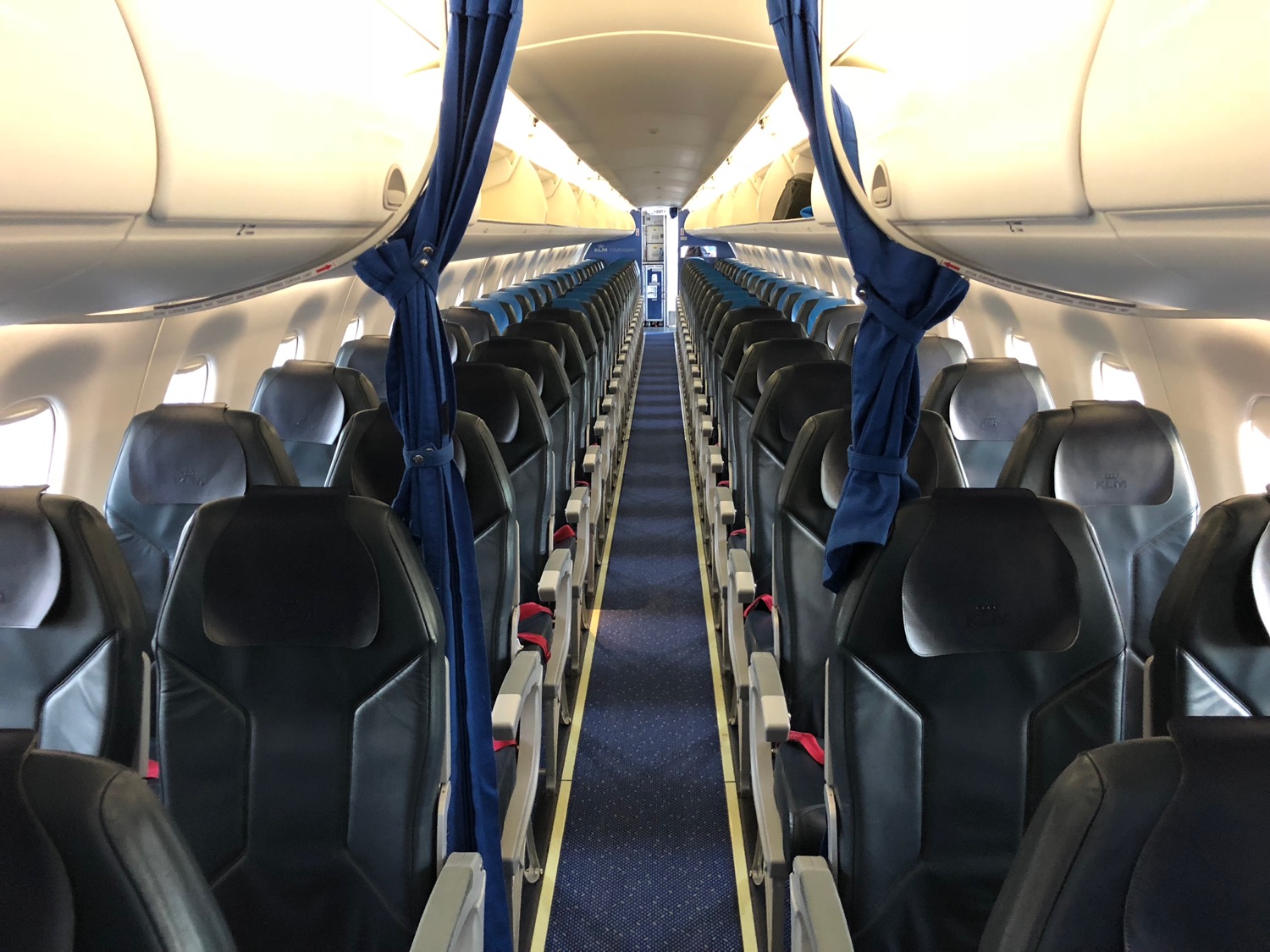 Embraer 190 Klm Seat Map Review: Klm Erj-190 Business Class Frankfurt To Amsterdam - Live And Let's  Fly