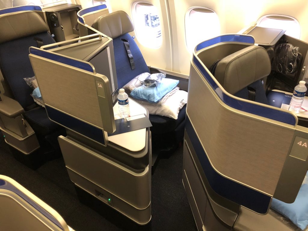 Review: United Airlines 767-300 Polaris Business Class Amsterdam To ...