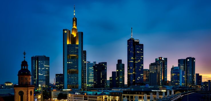 a city skyline at night