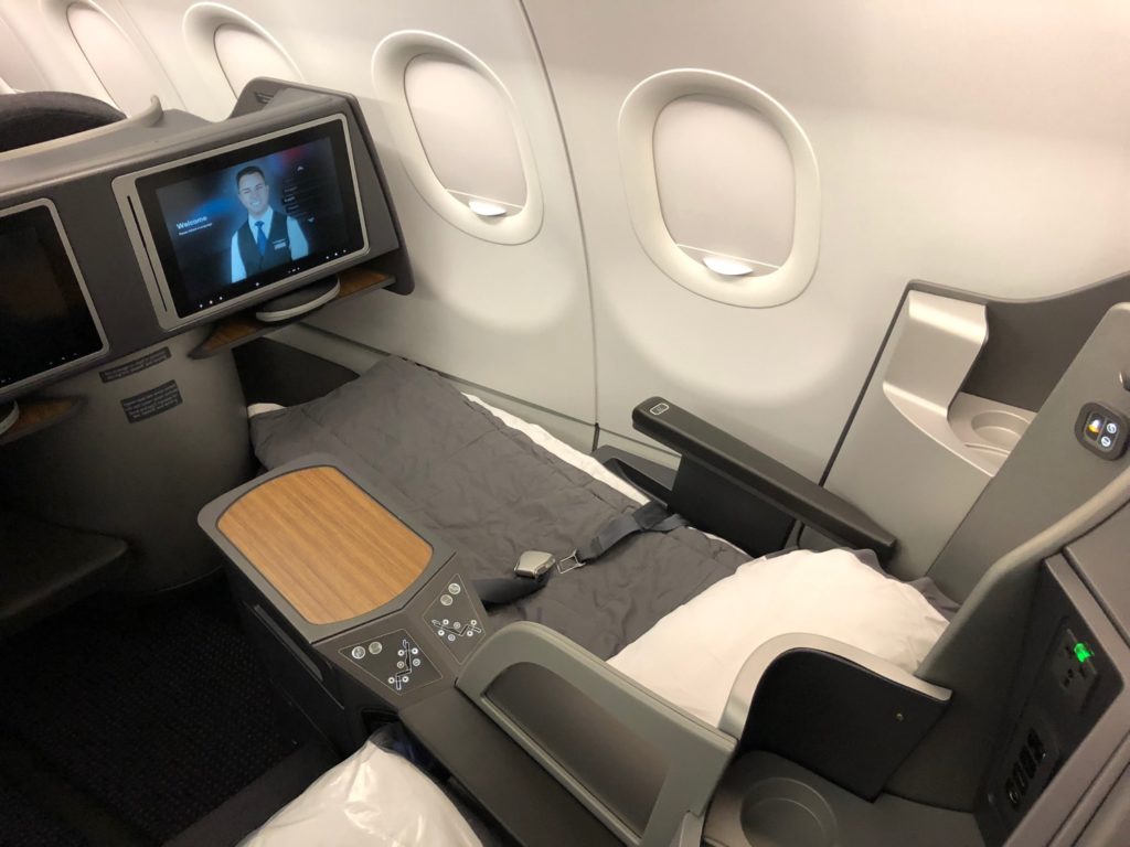 Review: American Airlines A321T Business Class New York To Los Angeles ...