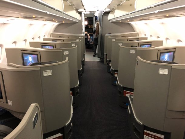 Review: American Airlines A321T Business Class New York To Los Angeles ...