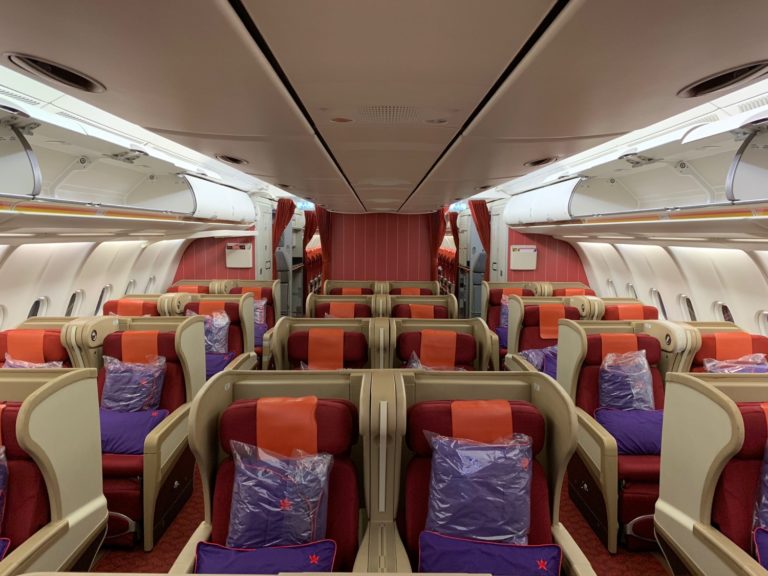 Review: Hong Kong Airlines A330 Business Class Bangkok To Hong Kong ...