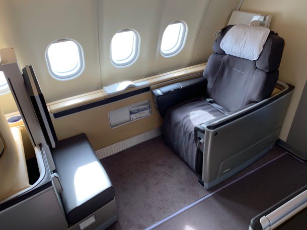 Review: Lufthansa A340-600 First Class Frankfurt To San Francisco 