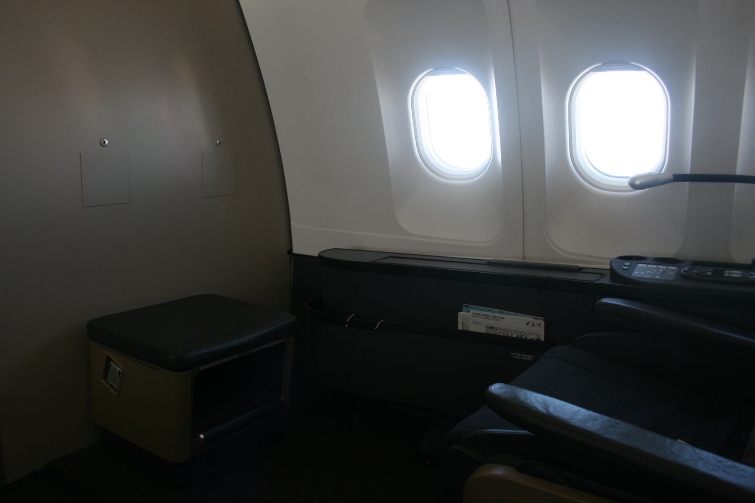 Review: SWISS A340-300 First Class Shanghai To Zurich - Live and Let's Fly