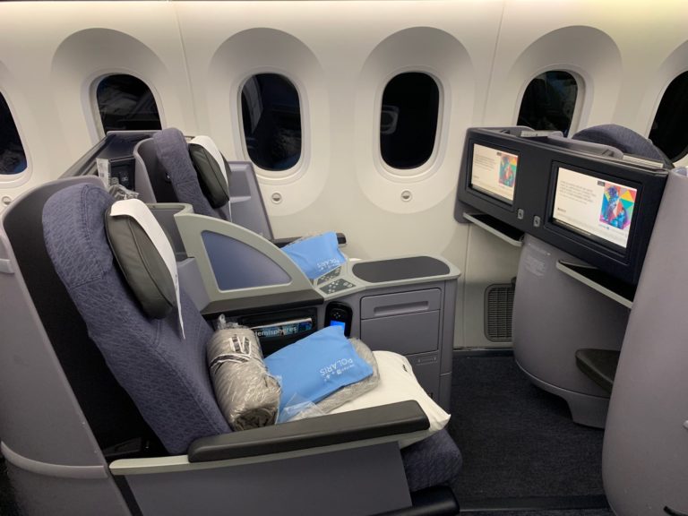 Review: United Airlines 787-9 Business Class Los Angeles To London ...