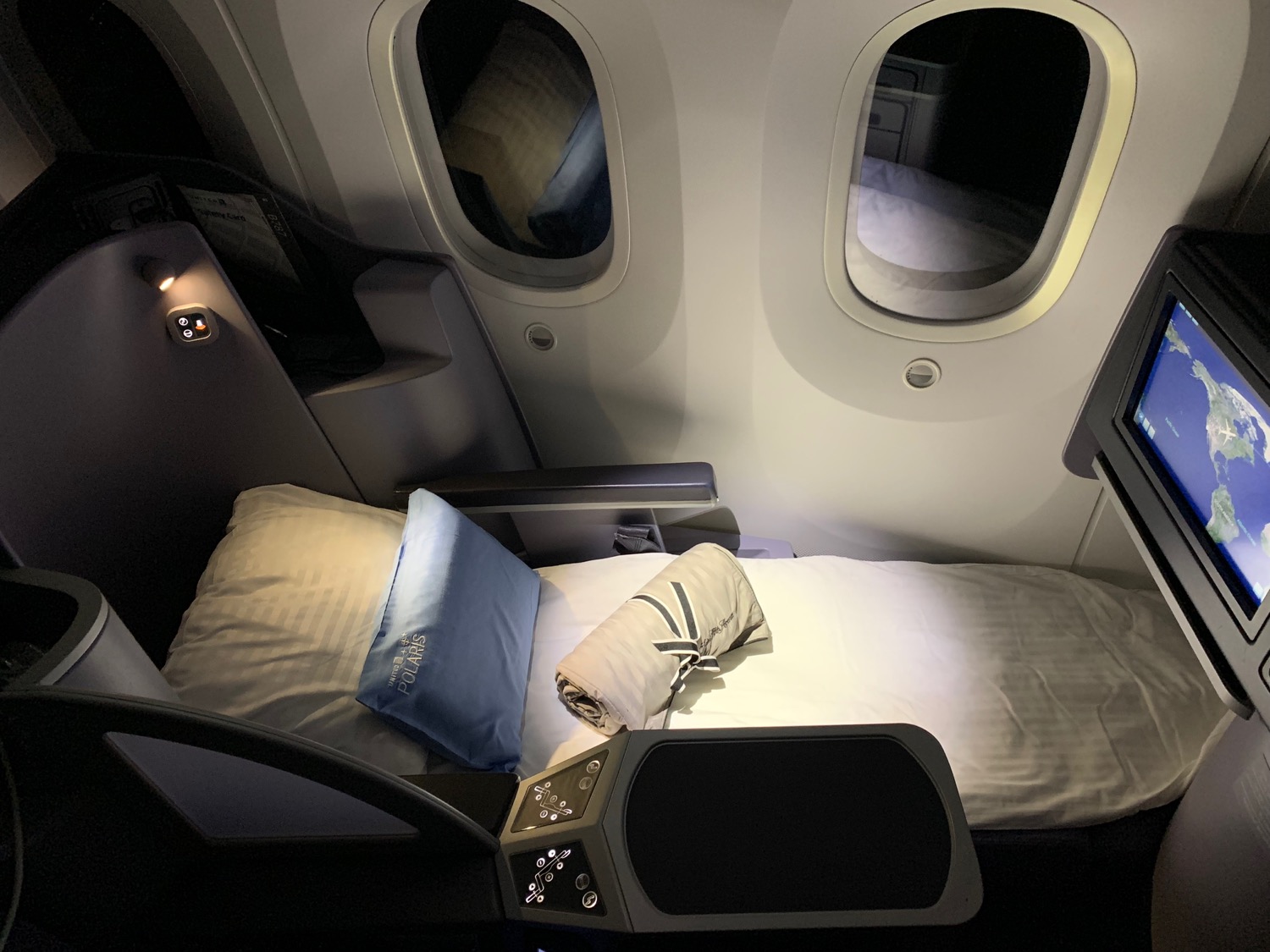 Review United Airlines 787 9 Business Class Los Angeles To London