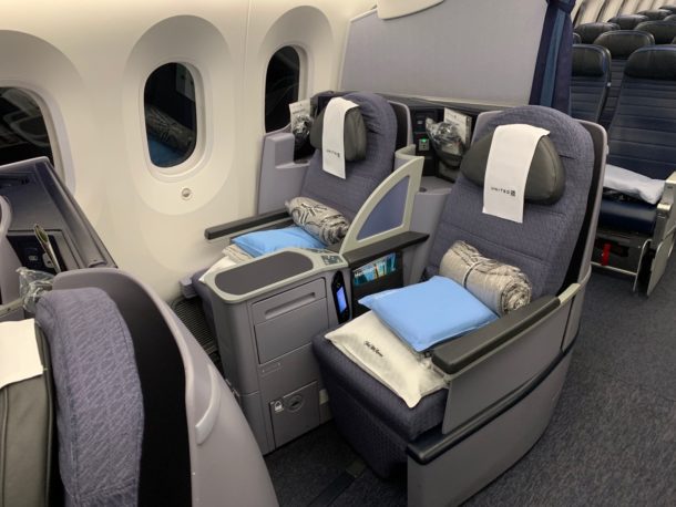 Review United Airlines 787 9 Business Class Los Angeles To London Live And Lets Fly 