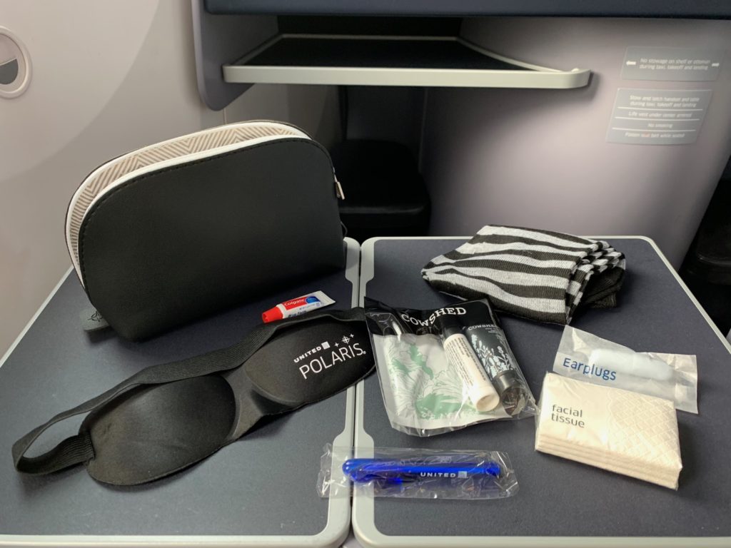 Review: United Airlines 787-9 Business Class Los Angeles To London ...