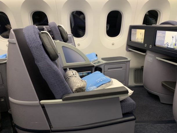 Review: United Airlines 787-9 Business Class Los Angeles To London ...