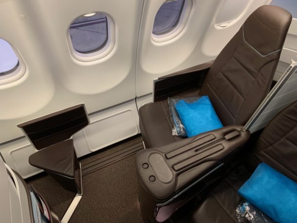 Review: Hawaiian Airlines A330-200 First Class Los Angeles To Honolulu ...