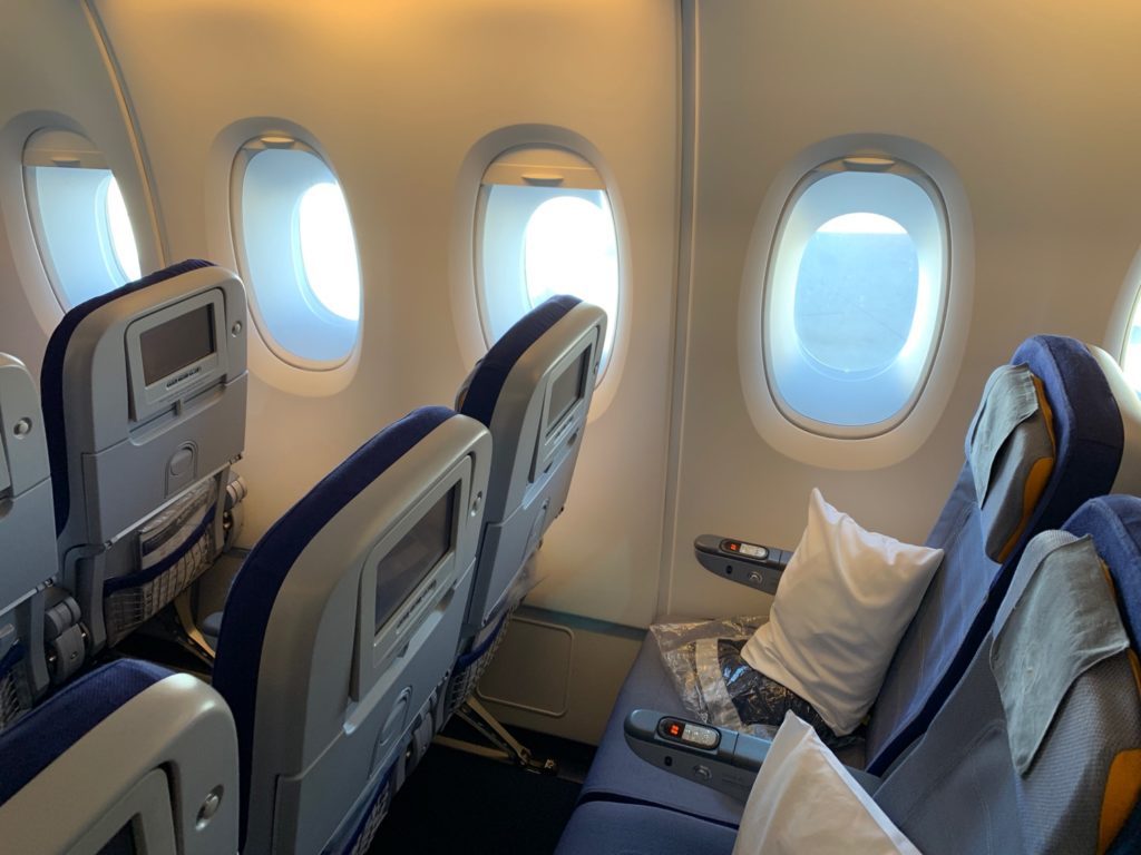 Review: Lufthansa A380 Economy Class Los Angeles To Frankfurt - Live ...